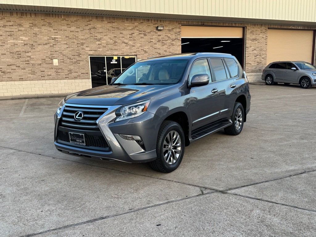 2015 Lexus GX Image 13
