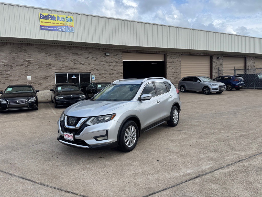 2017 Nissan Rogue Image 11