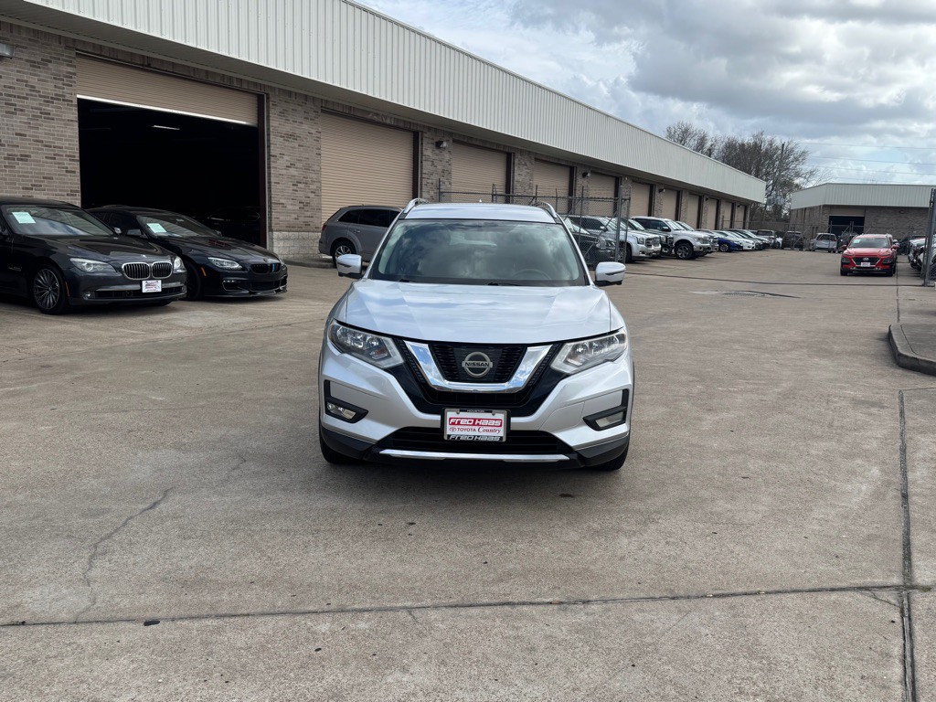 2017 Nissan Rogue Image 13