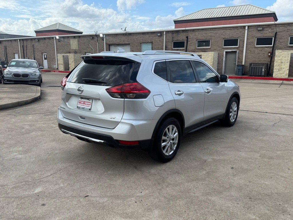 2017 Nissan Rogue Image 15