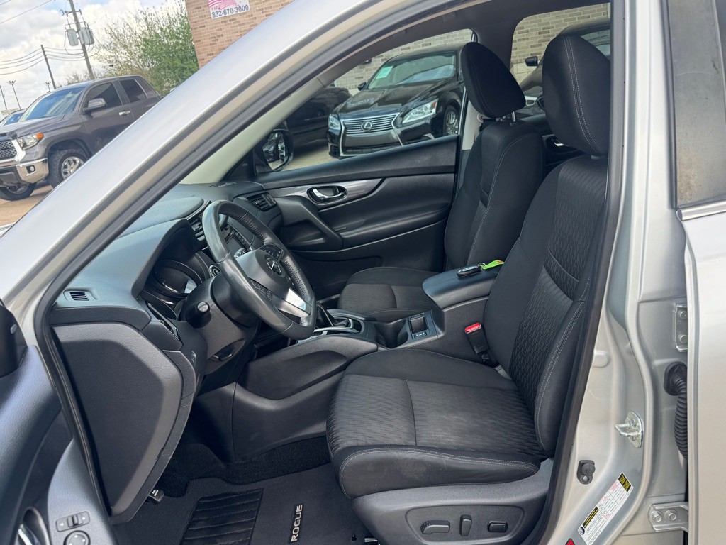 2017 Nissan Rogue Image 20