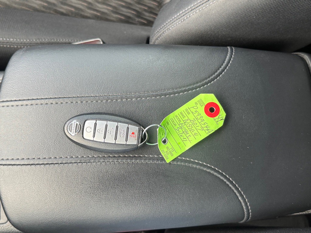 2017 Nissan Rogue Image 37