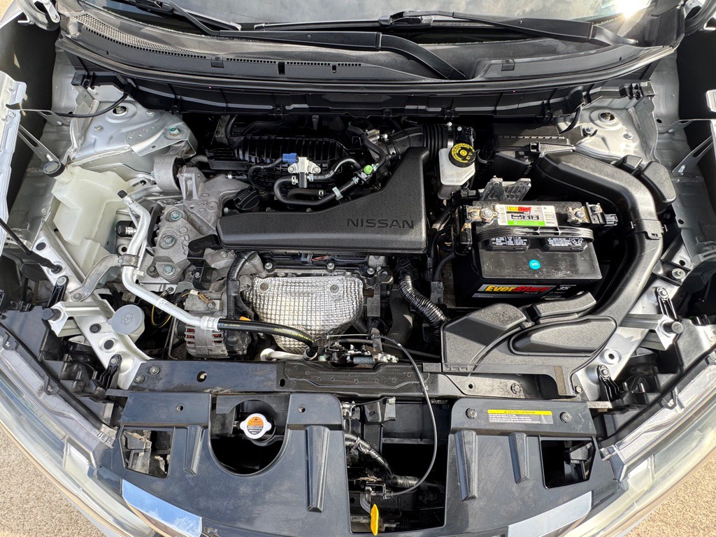 2017 Nissan Rogue Image 39