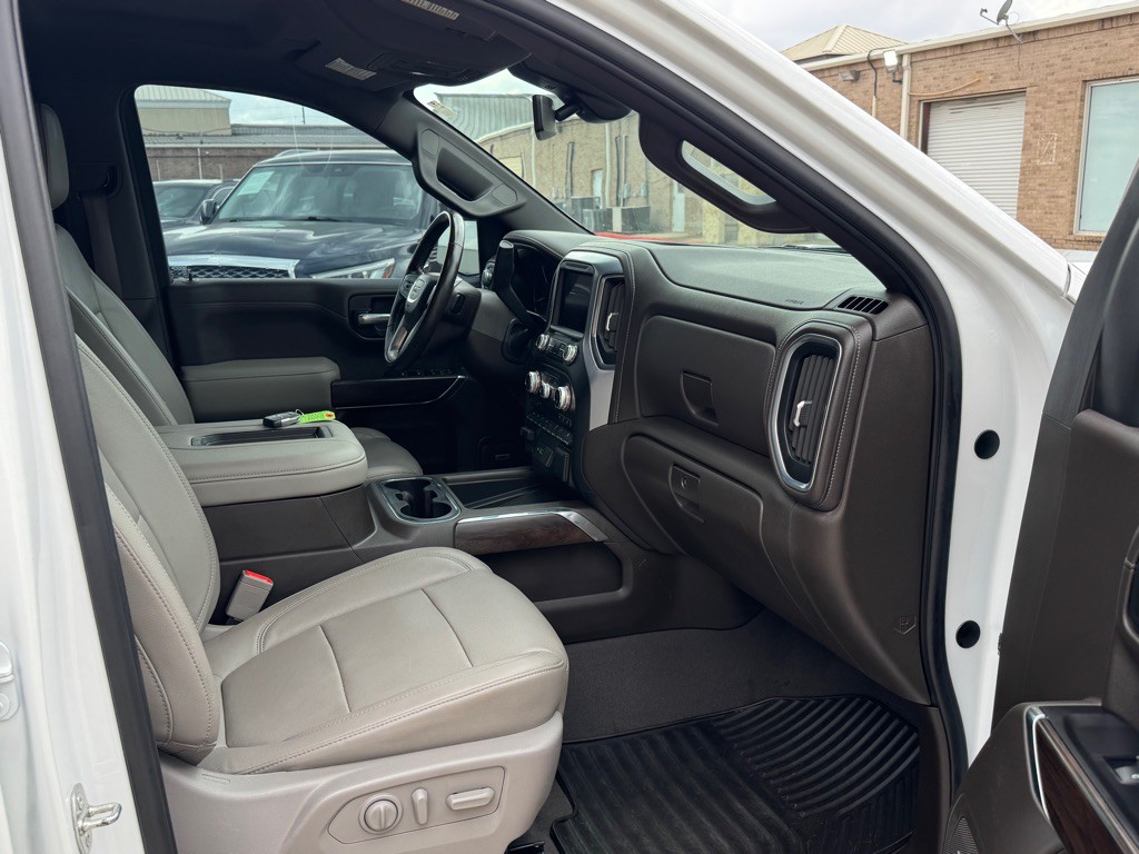 2019 GMC Sierra Image 32
