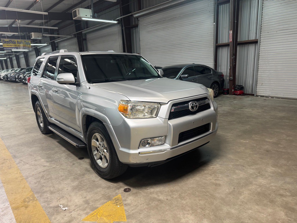 2011 Toyota 4Runner Image 8