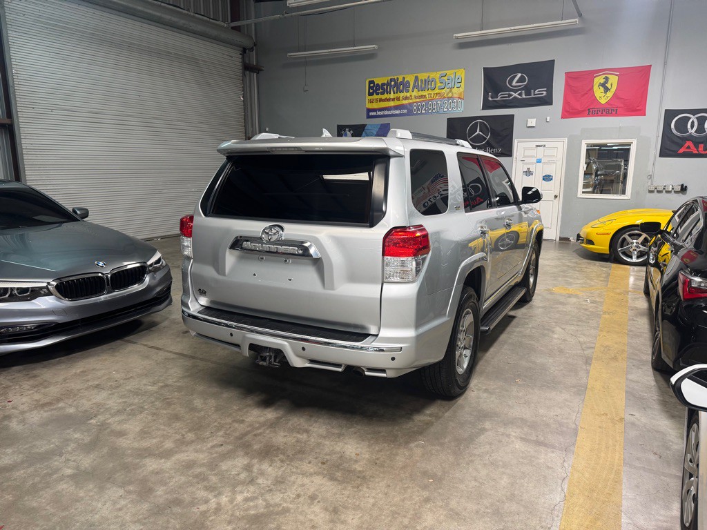 2011 Toyota 4Runner Image 9