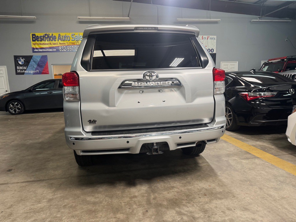 2011 Toyota 4Runner Image 10