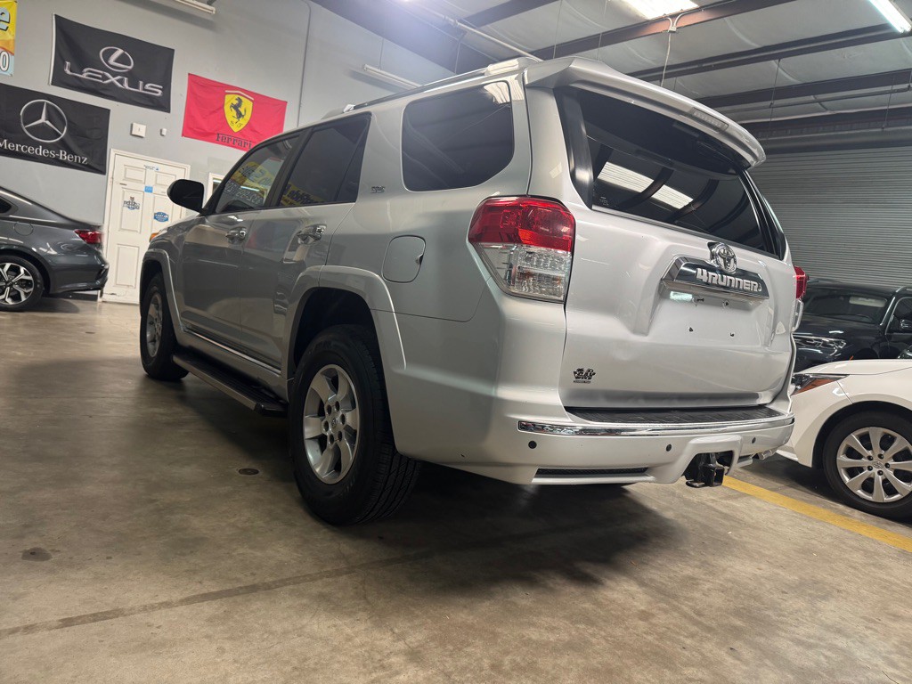 2011 Toyota 4Runner Image 12