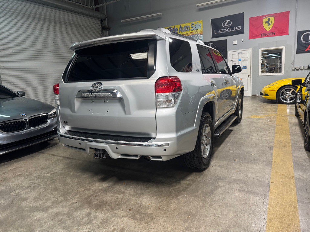 2011 Toyota 4Runner Image 13