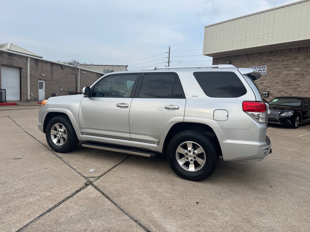 2011 Toyota 4Runner Image 23