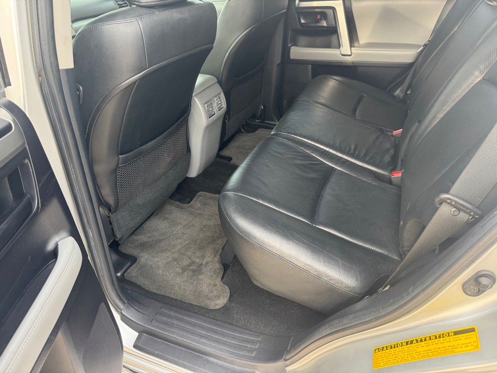 2011 Toyota 4Runner Image 28