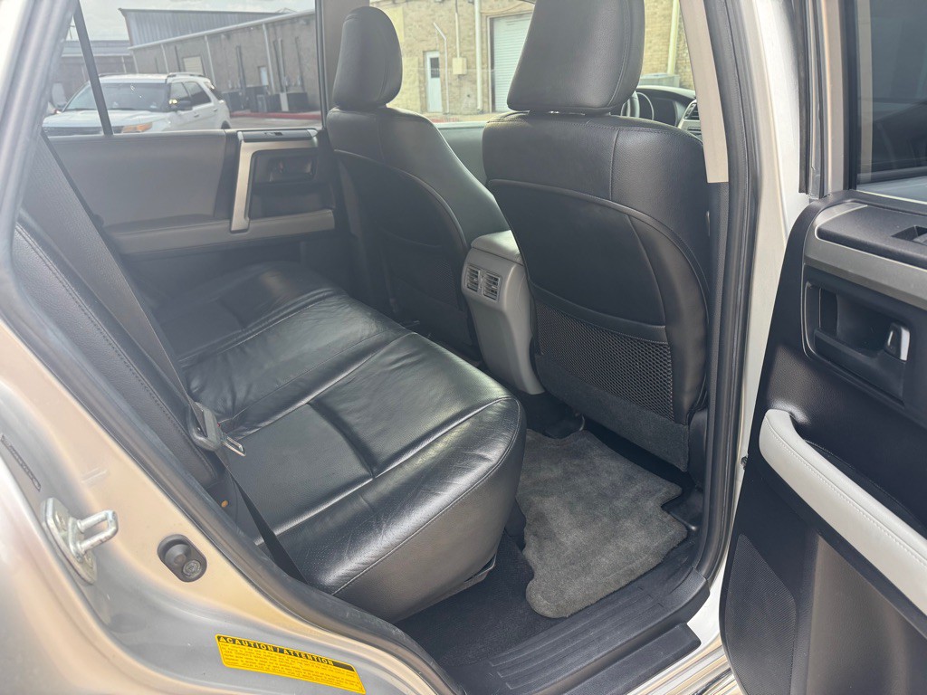 2011 Toyota 4Runner Image 29