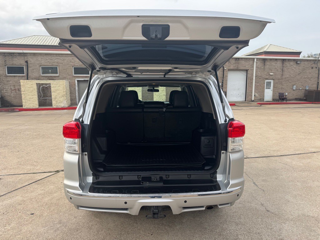 2011 Toyota 4Runner Image 30