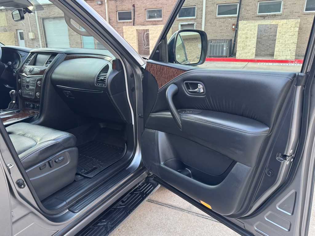 2019 Nissan Armada Image 24