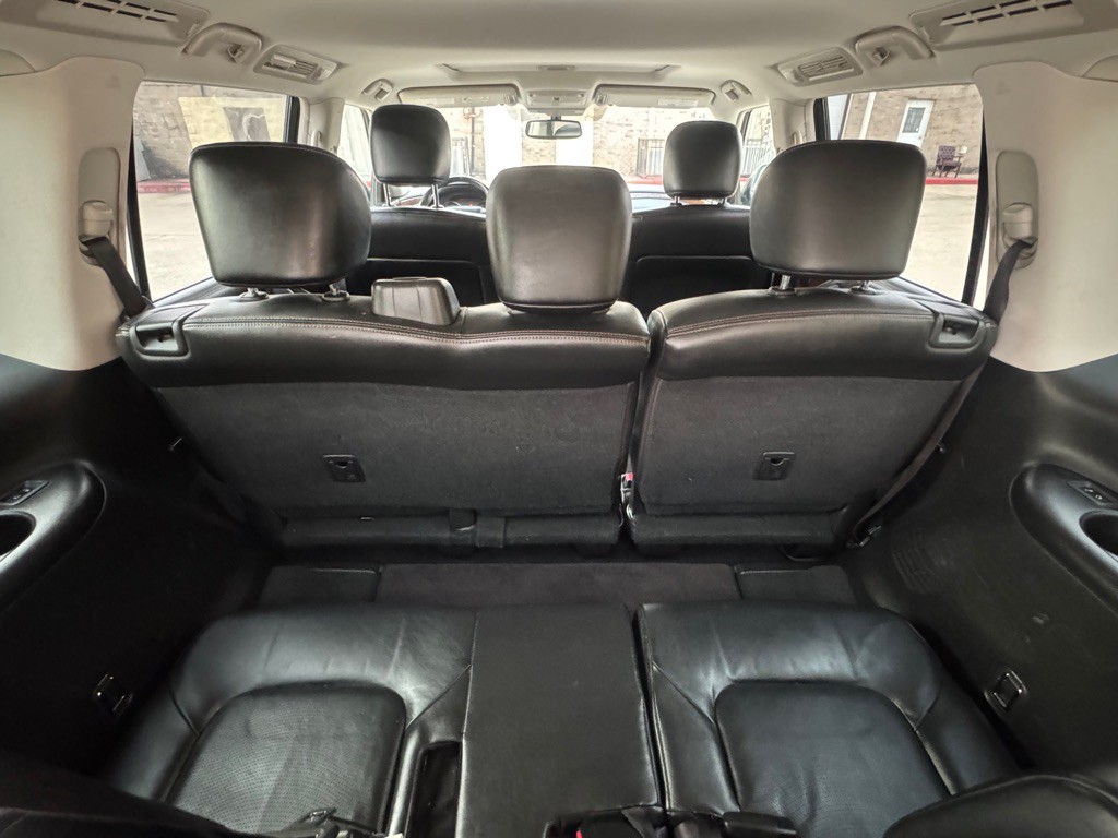 2019 Nissan Armada Image 30