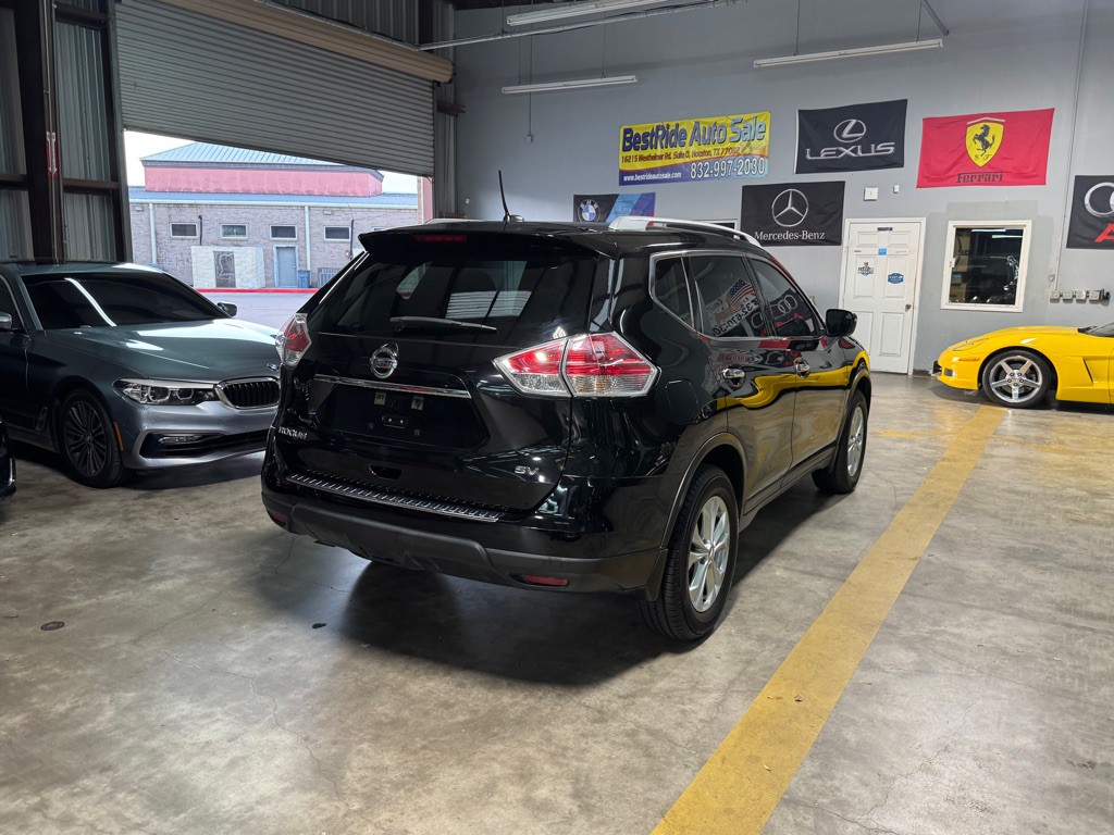 2015 Nissan Rogue Image 4