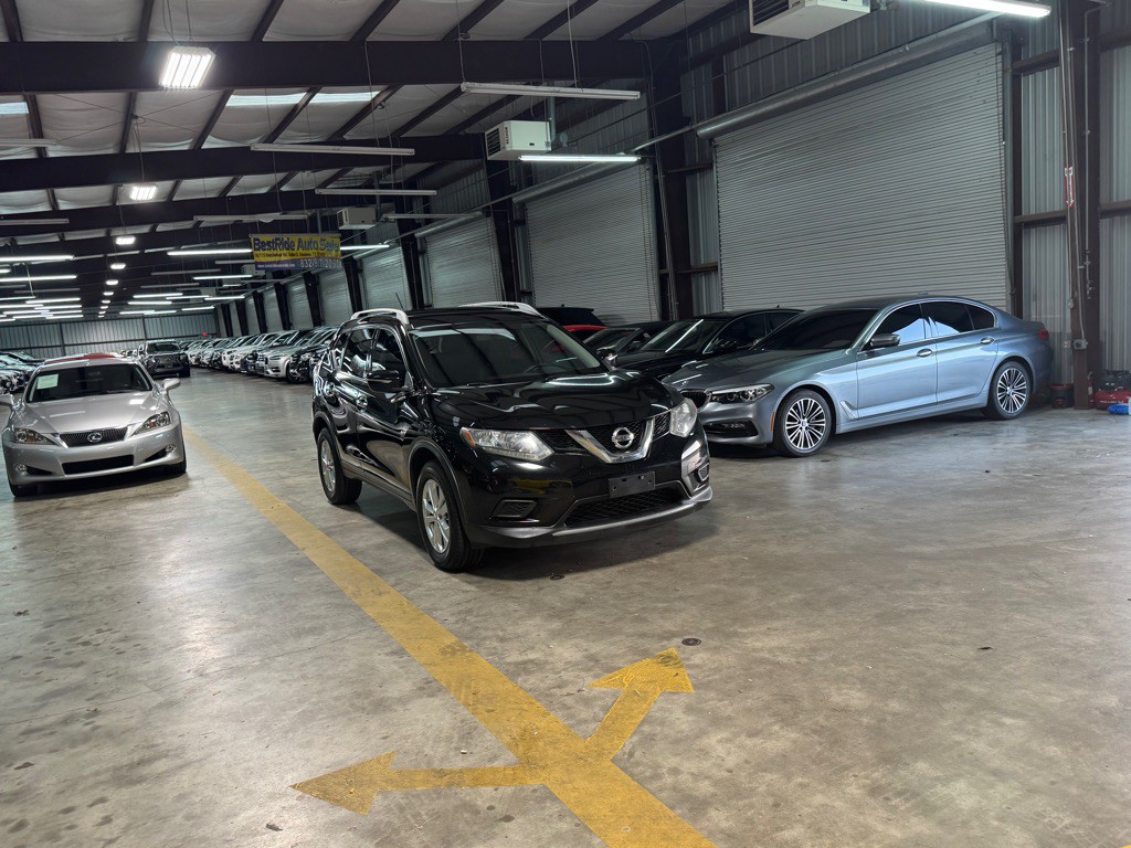 2015 Nissan Rogue Image 10