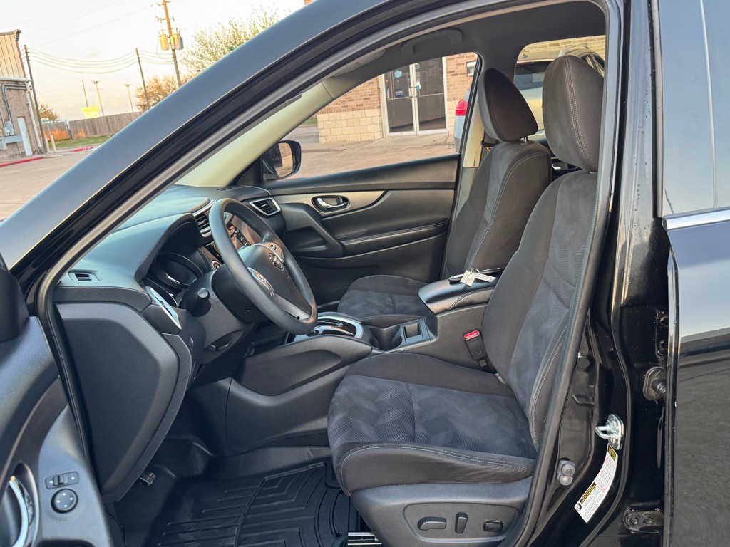 2015 Nissan Rogue Image 20