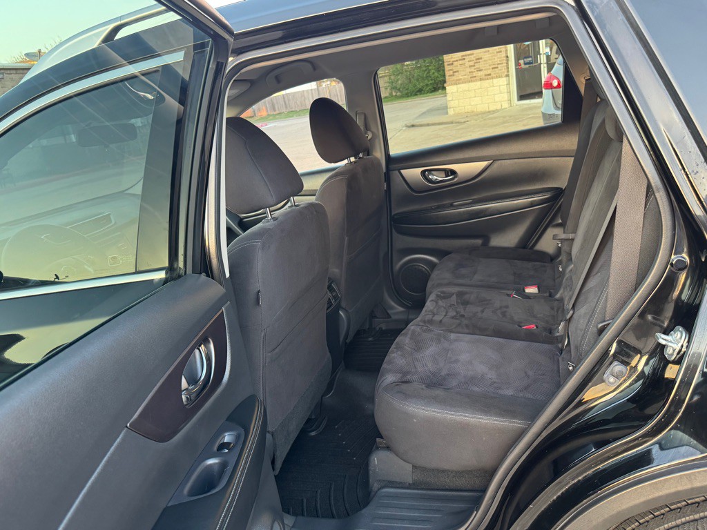 2015 Nissan Rogue Image 21