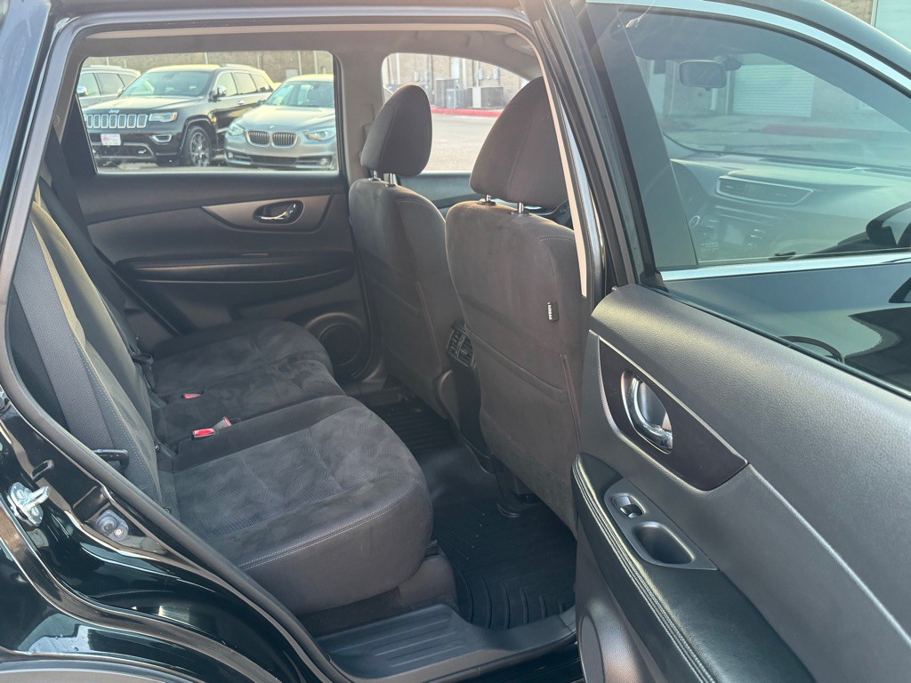 2015 Nissan Rogue Image 23