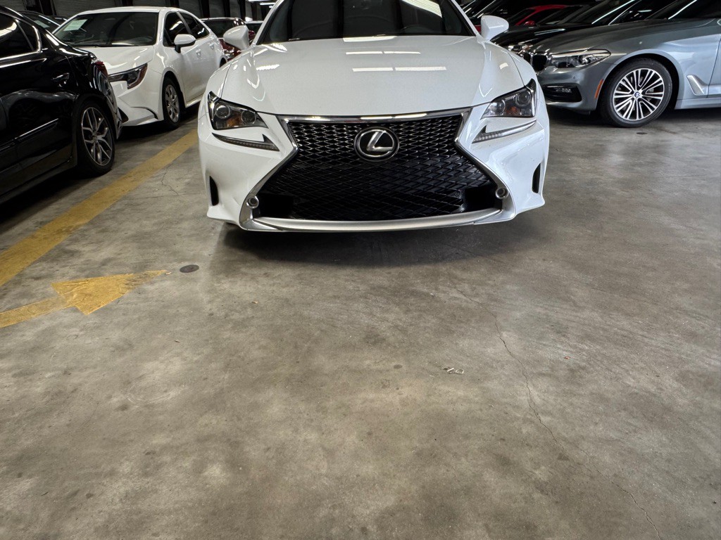 2016 Lexus RC Image 8