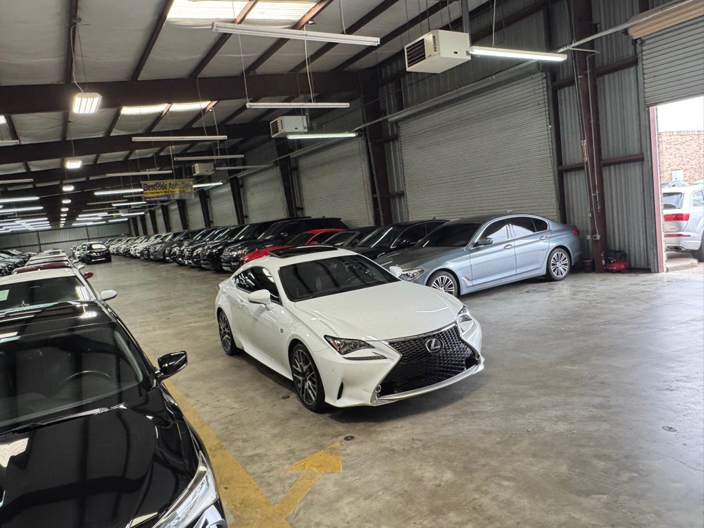 2016 Lexus RC Image 9