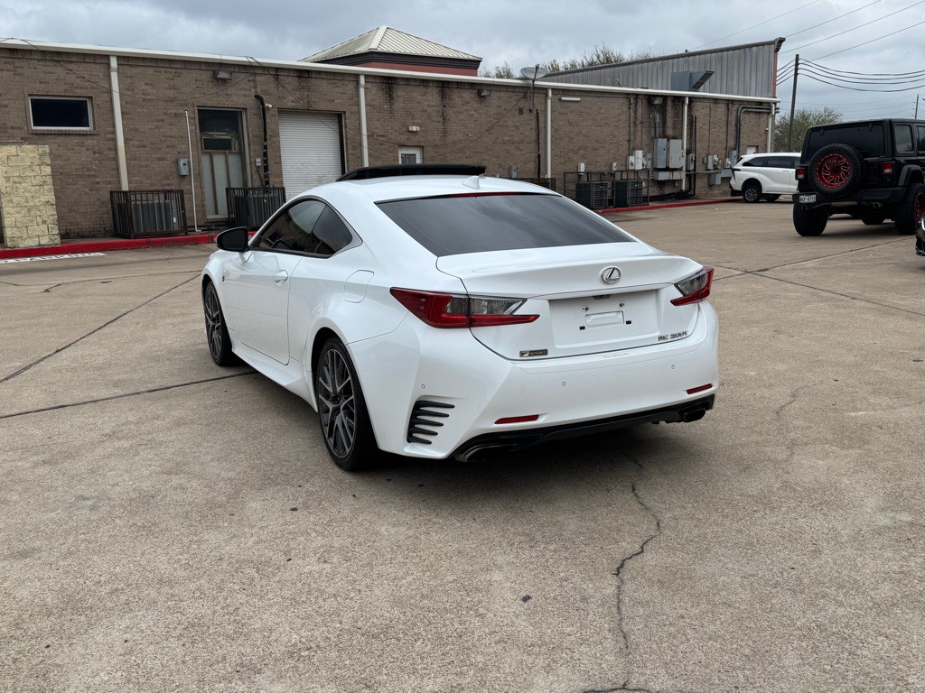 2016 Lexus RC Image 17