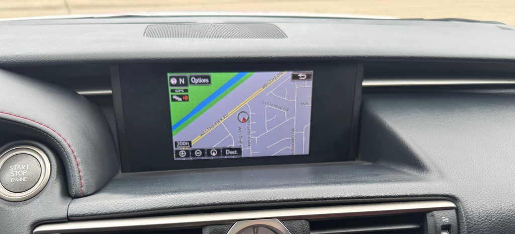 2016 Lexus RC Image 31