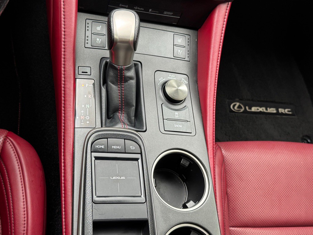 2016 Lexus RC Image 37