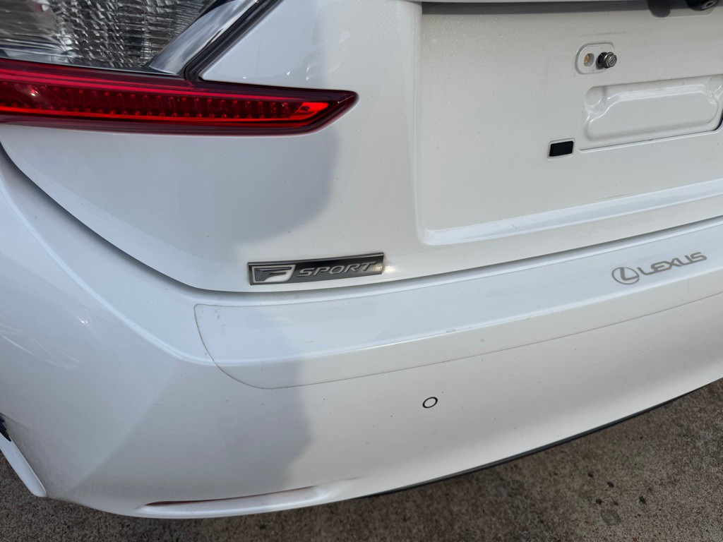 2016 Lexus RC Image 46