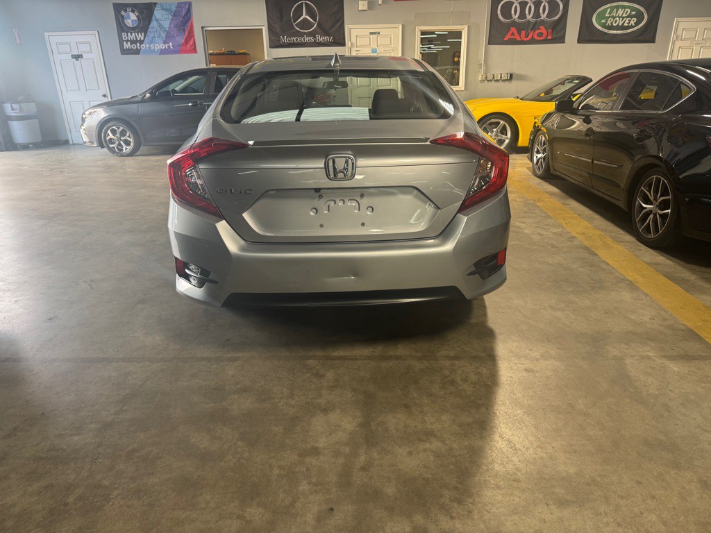 2016 Honda Civic Image 8