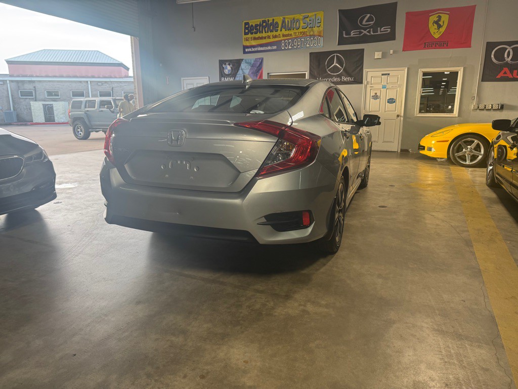 2016 Honda Civic Image 10