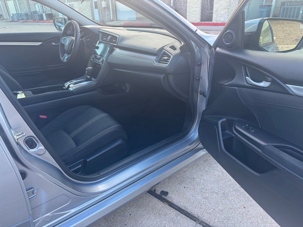 2016 Honda Civic Image 25