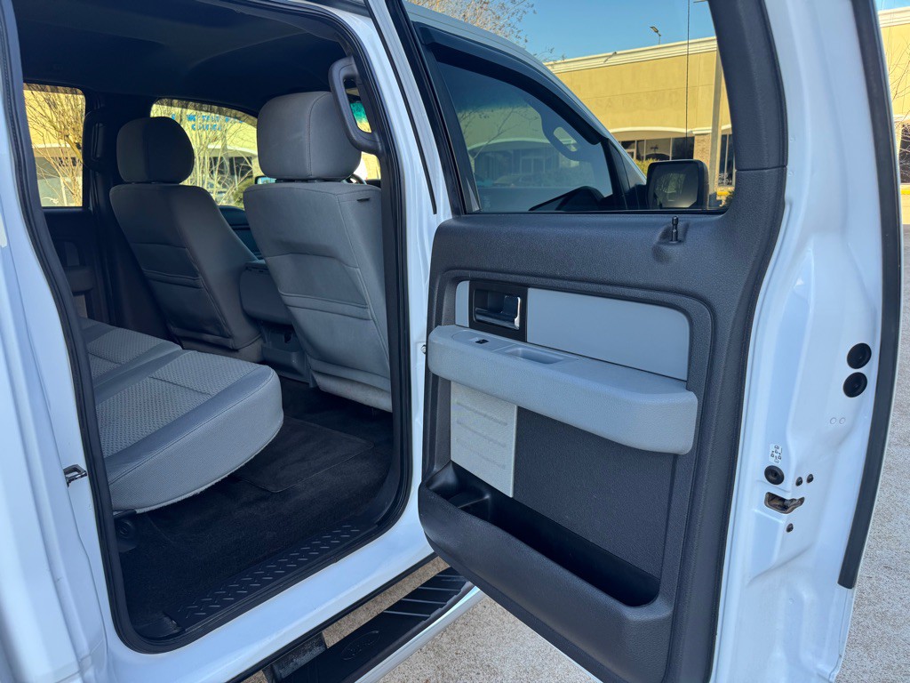2014 Ford F-150 Image 24