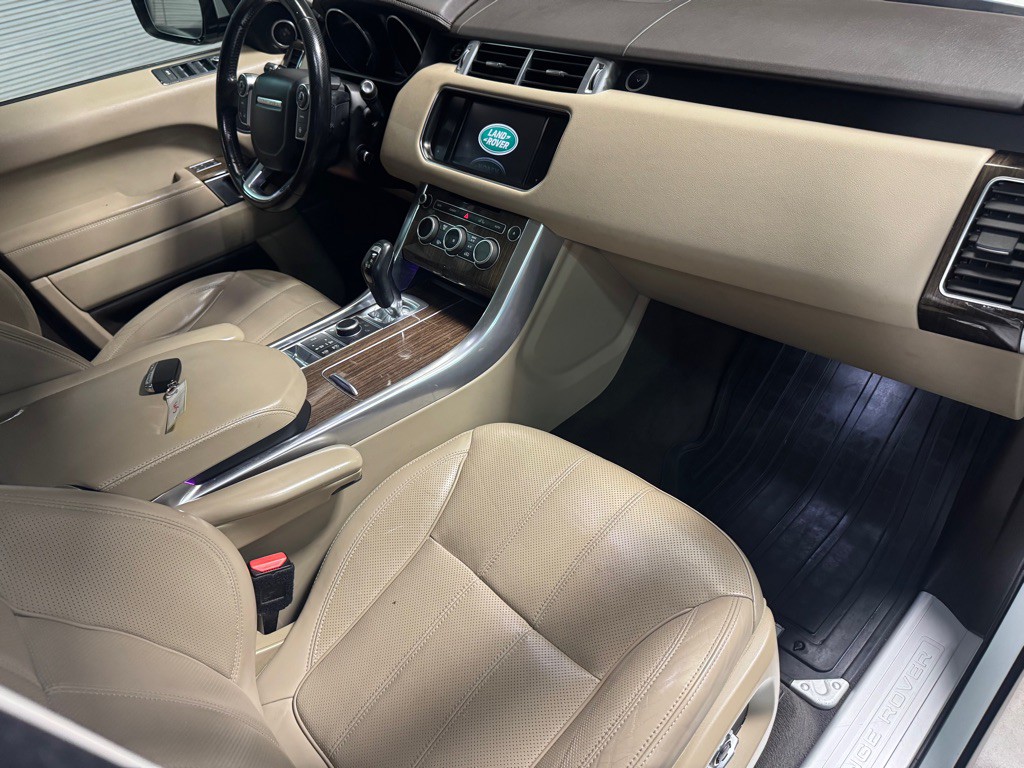 2016 Land Rover Range Rover Sport Image 24