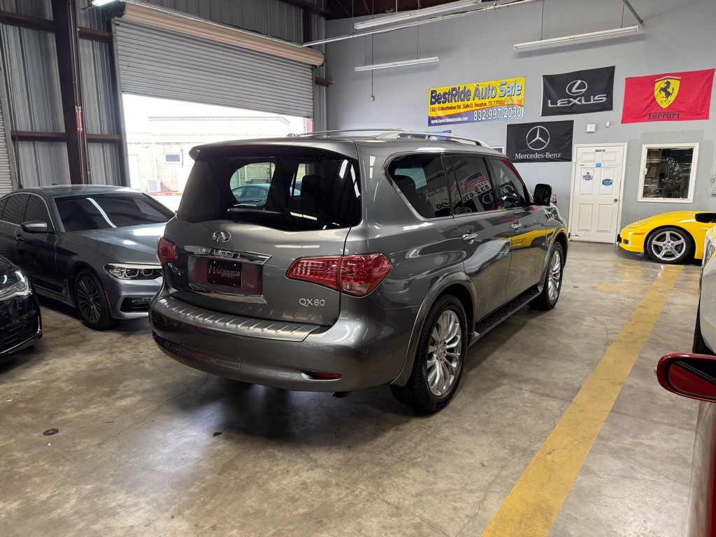 2015 INFINITI QX80 Image 4