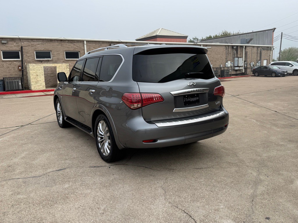 2015 INFINITI QX80 Image 23