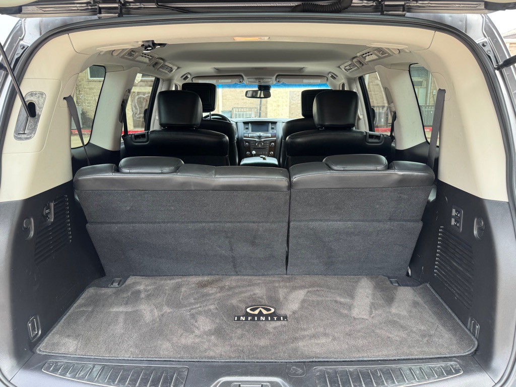 2015 INFINITI QX80 Image 36
