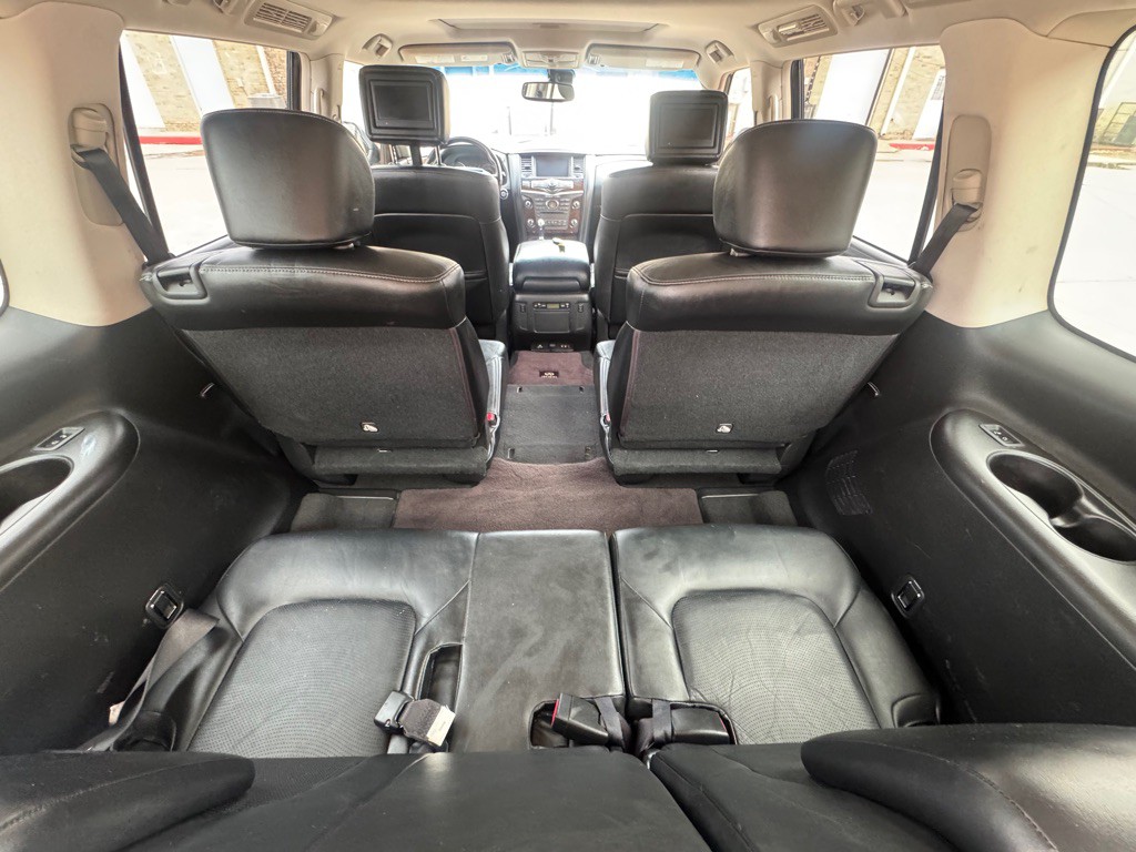 2015 INFINITI QX80 Image 37