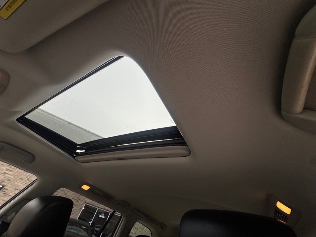 2015 INFINITI QX80 Image 38