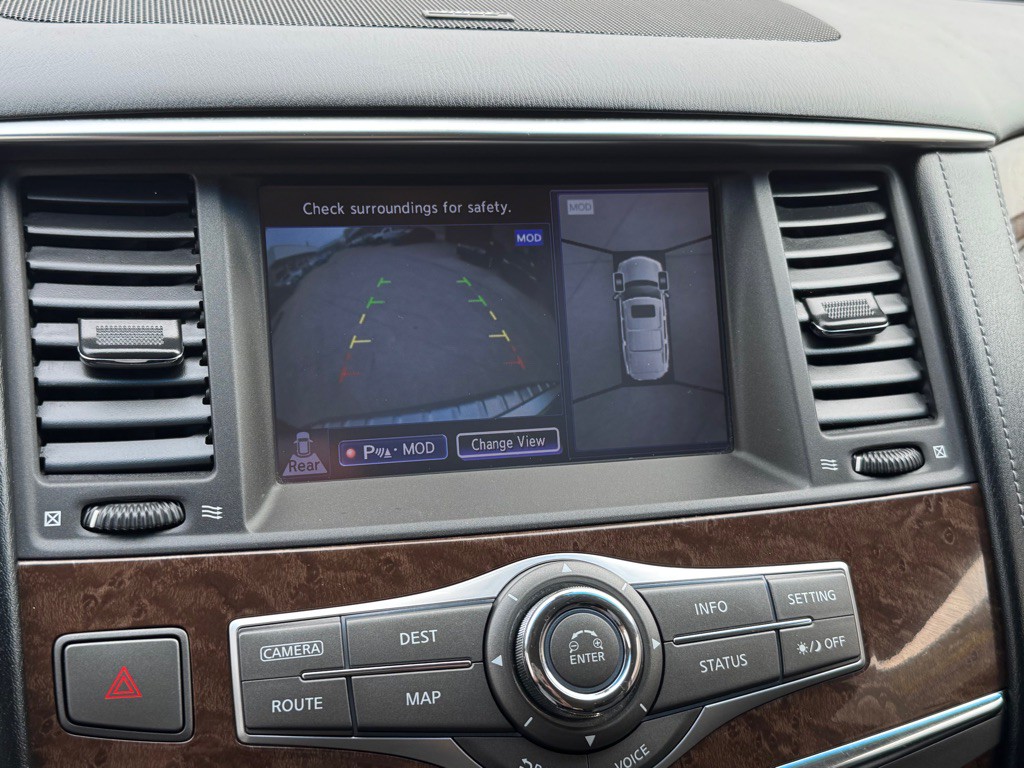 2015 INFINITI QX80 Image 42