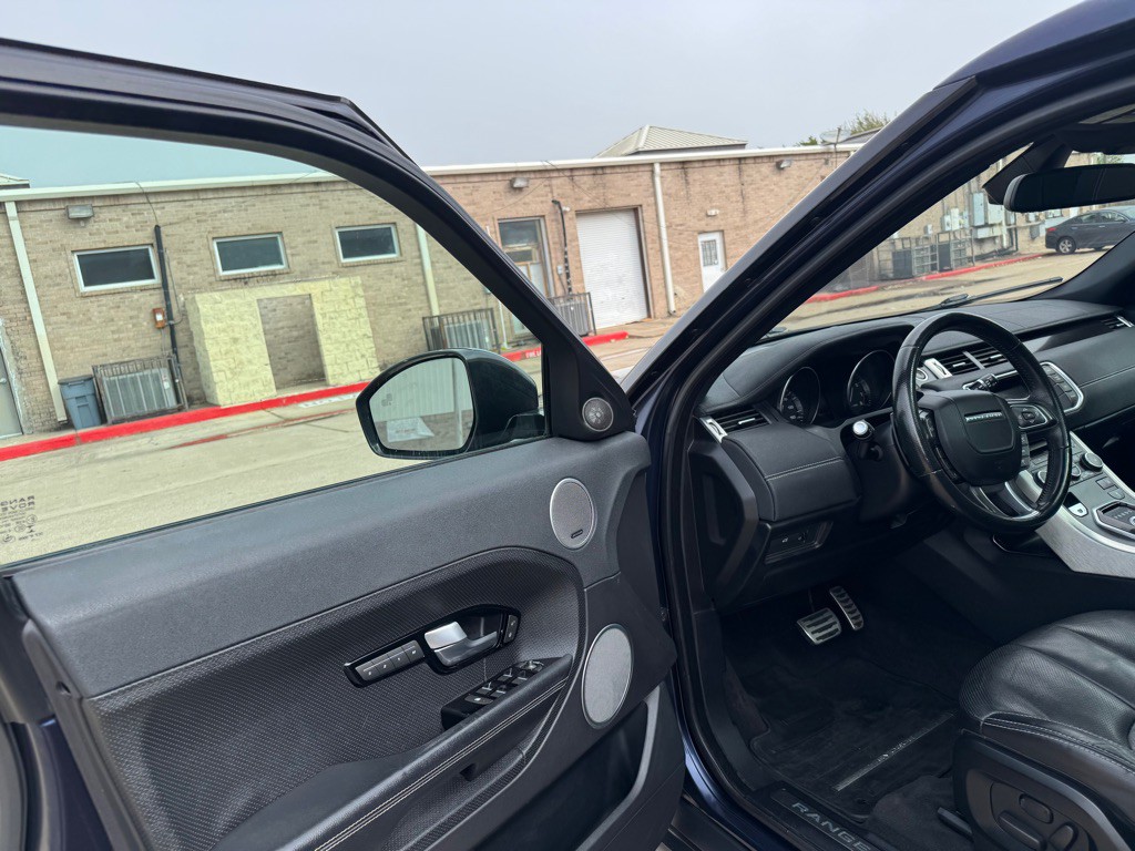 2015 Land Rover Range Rover Evoque Image 18