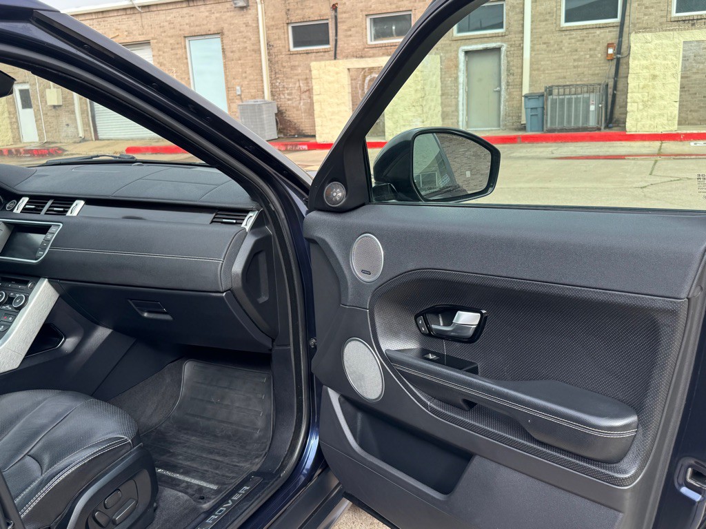 2015 Land Rover Range Rover Evoque Image 23