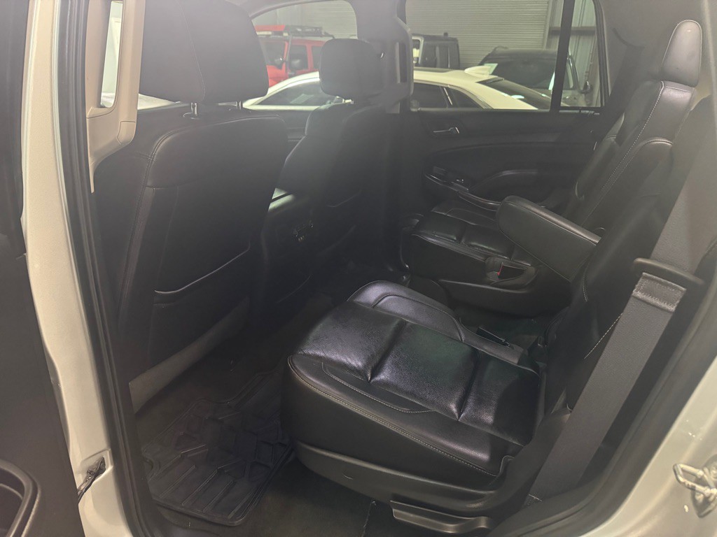 2016 Chevrolet Tahoe Image 28