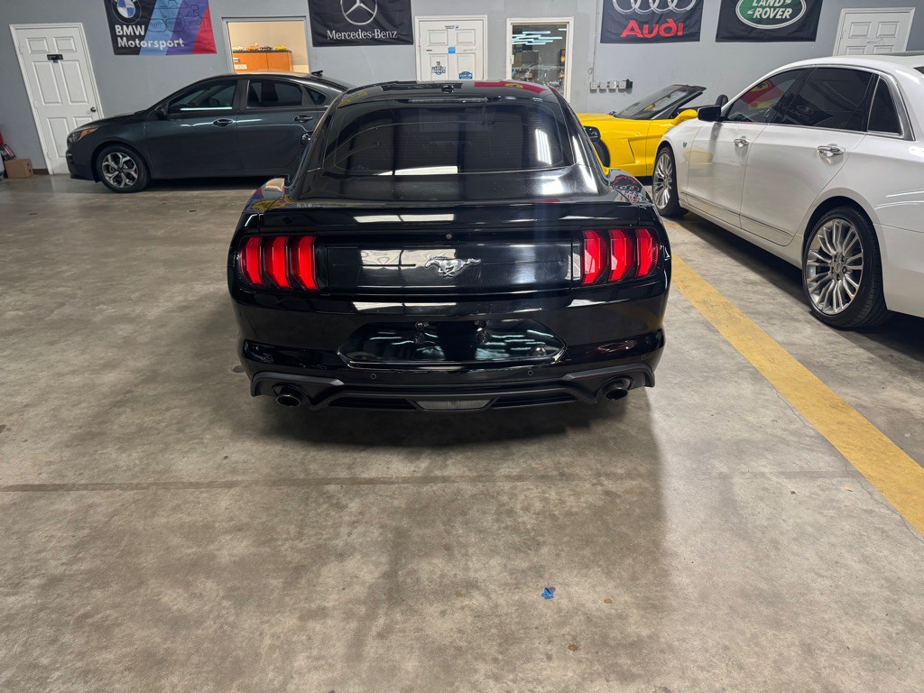 2018 Ford Mustang Image 11