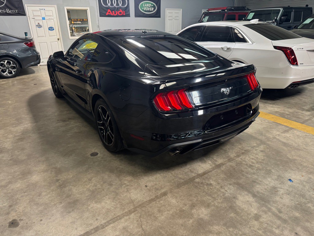 2018 Ford Mustang Image 12