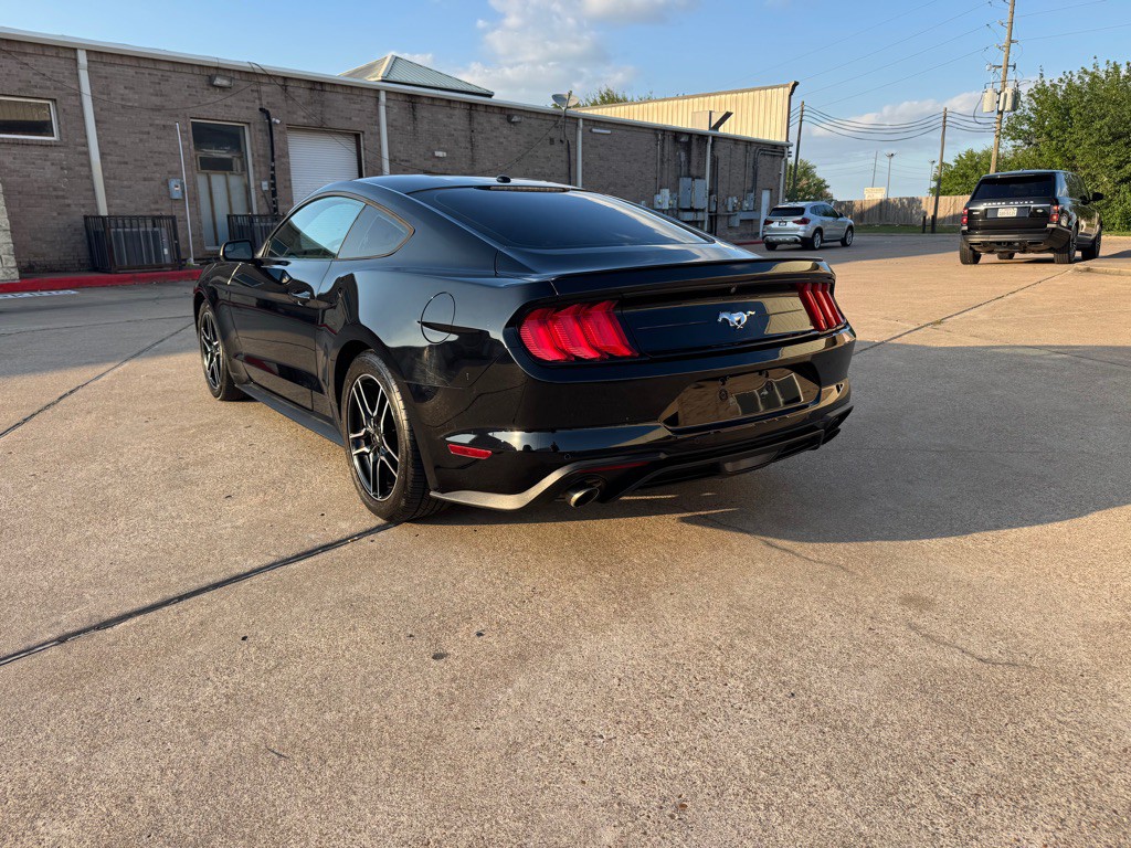 2018 Ford Mustang Image 21