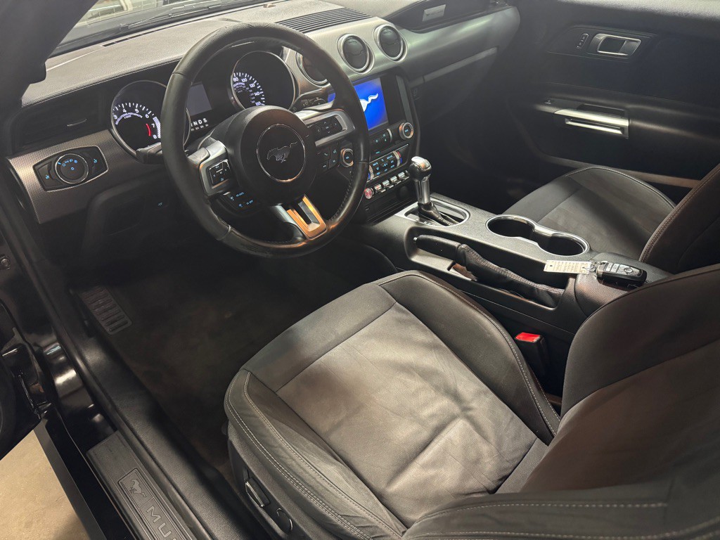 2018 Ford Mustang Image 24