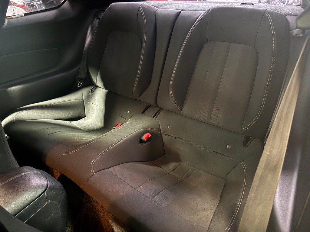 2018 Ford Mustang Image 27