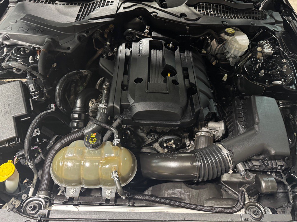 2018 Ford Mustang Image 33